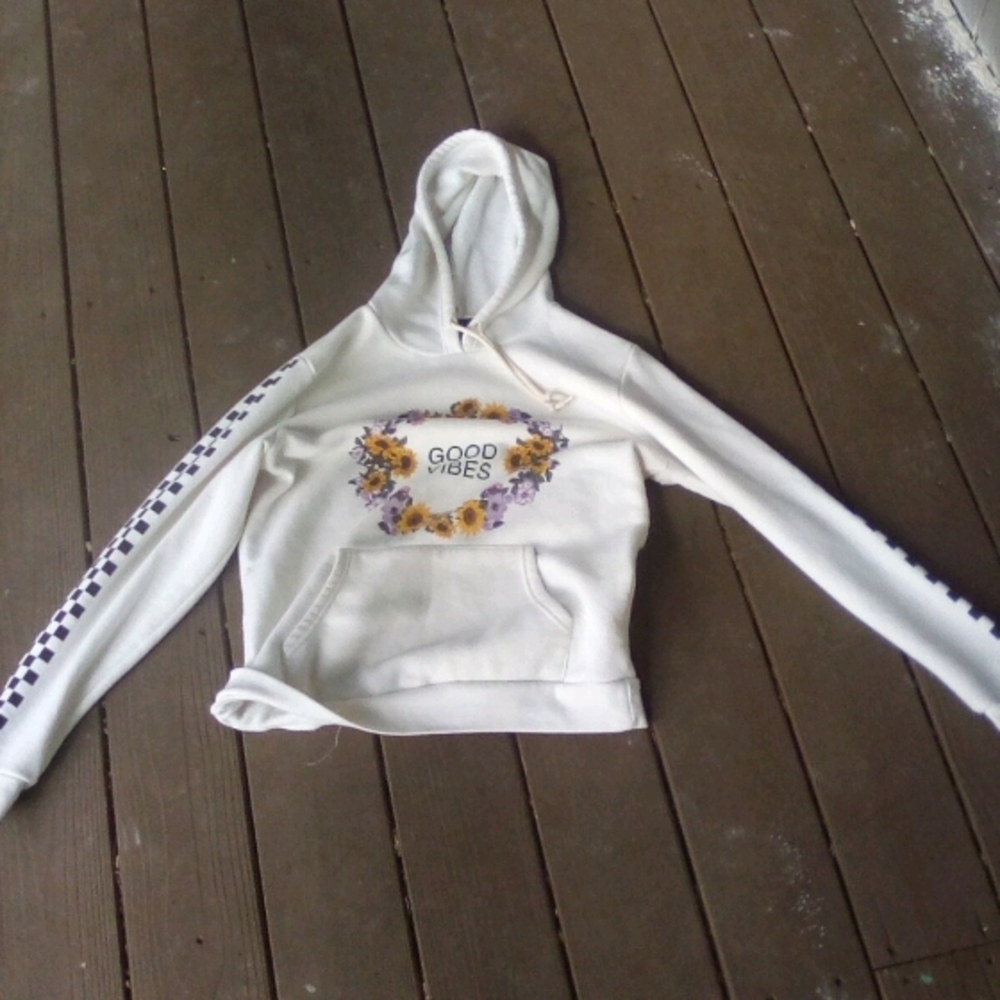 Cute hoodie with good vibes sign